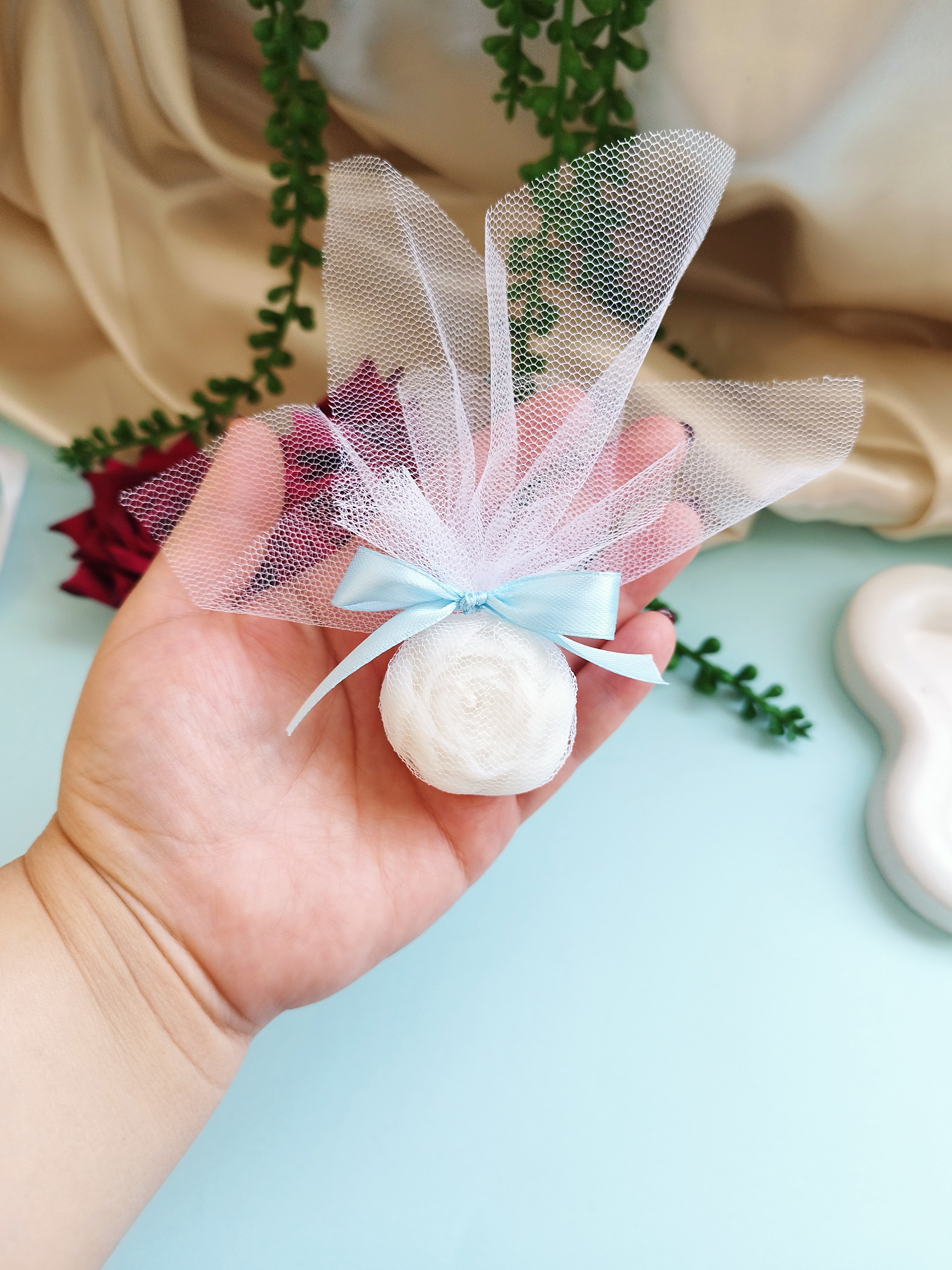 گیفت عقد و عروسی شمع پیونی